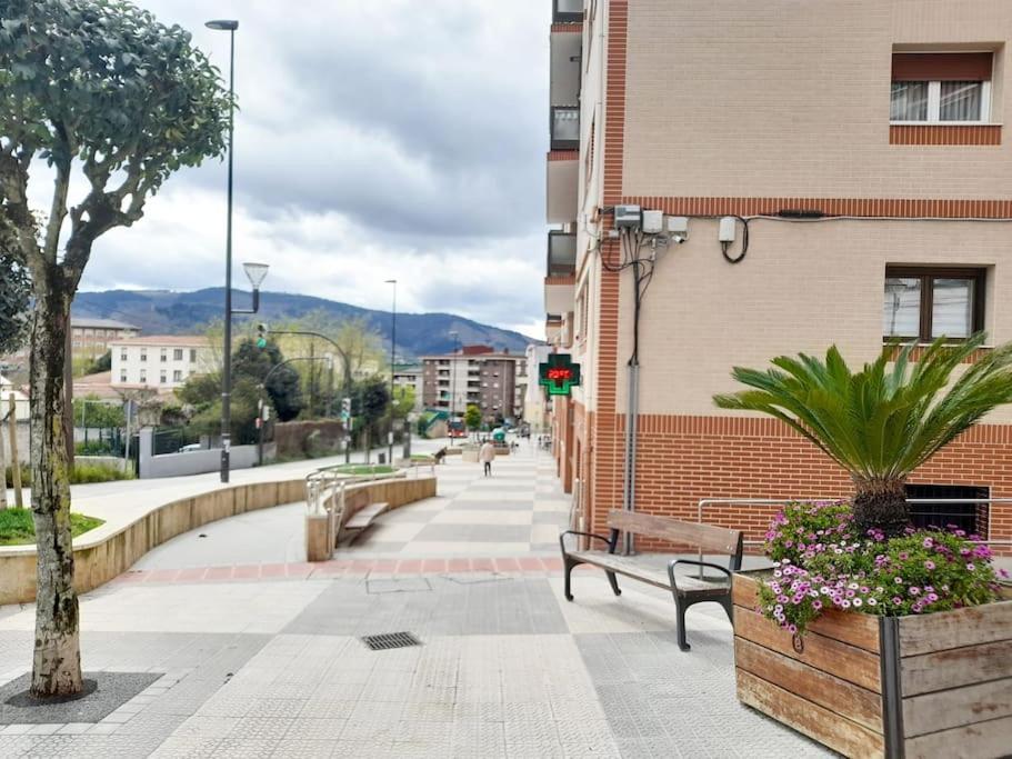 Calida Estancia Descubre La Ciudad Bilbao Eksteriør bilde
